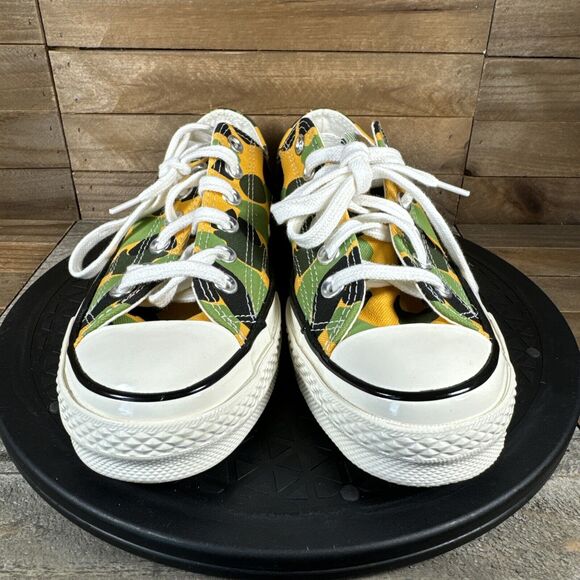 Camouflage Low-Top Sneakers - Picture 2 of 10